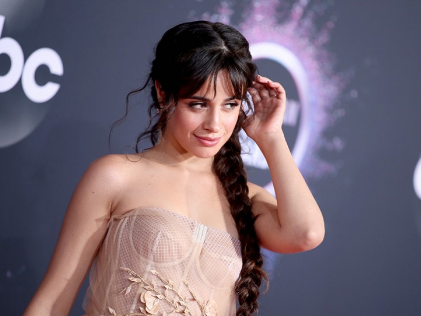 El sensual look de Camila Cabello en los American Music Awards
