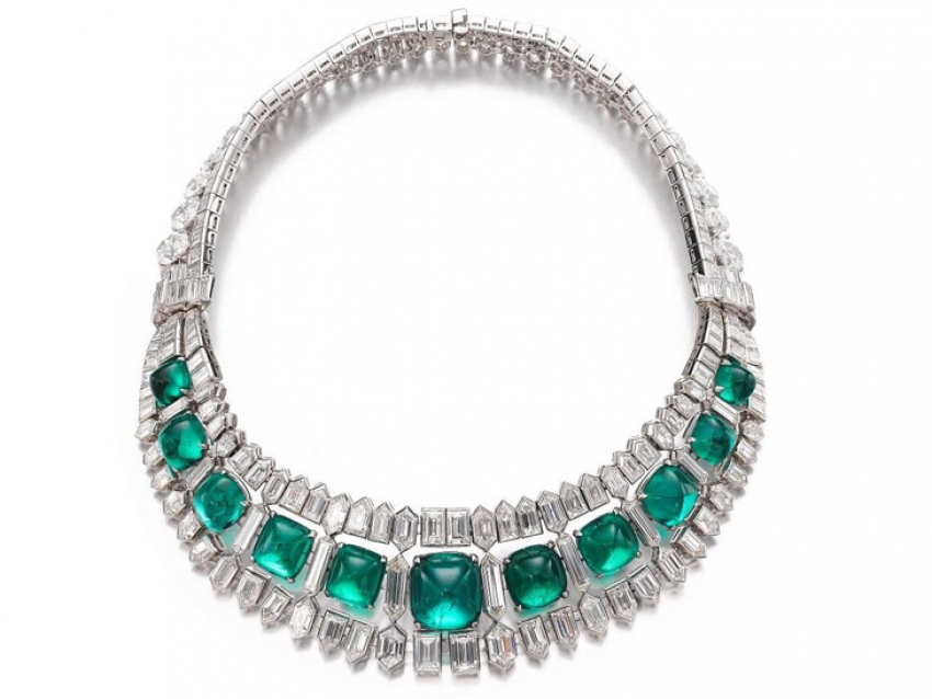 Venden un histórico collar de esmeraldas y diamantes por 3.5 millones de dólares