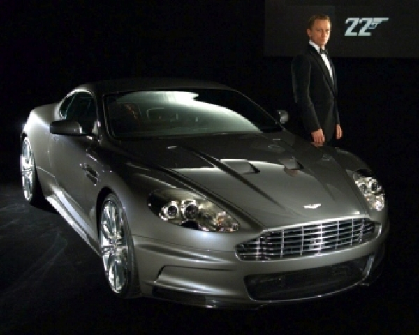 Cristiano y Beckham, enfrentados por un Aston Martin