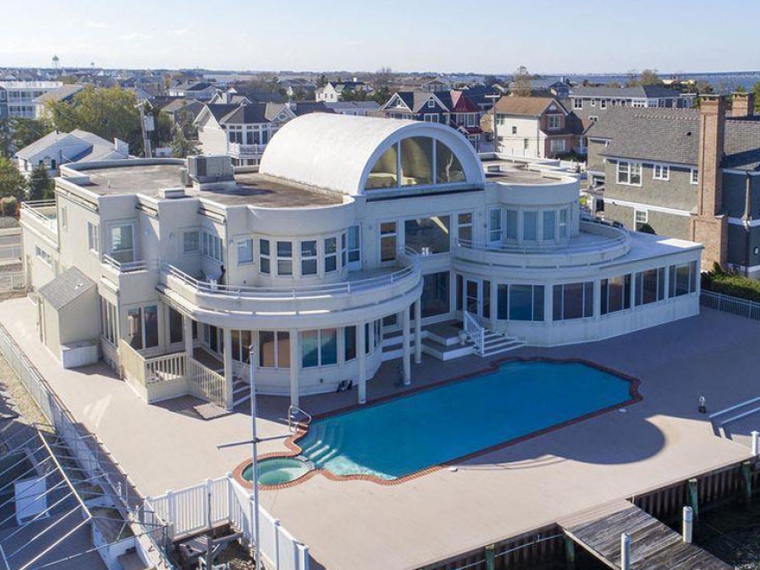Joe Pesci vende su magnífica mansión en New Jersey